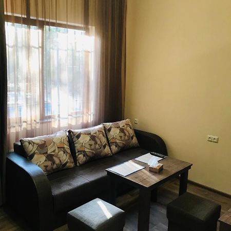 Guest House Abovyan Street Yerevan Exterior photo